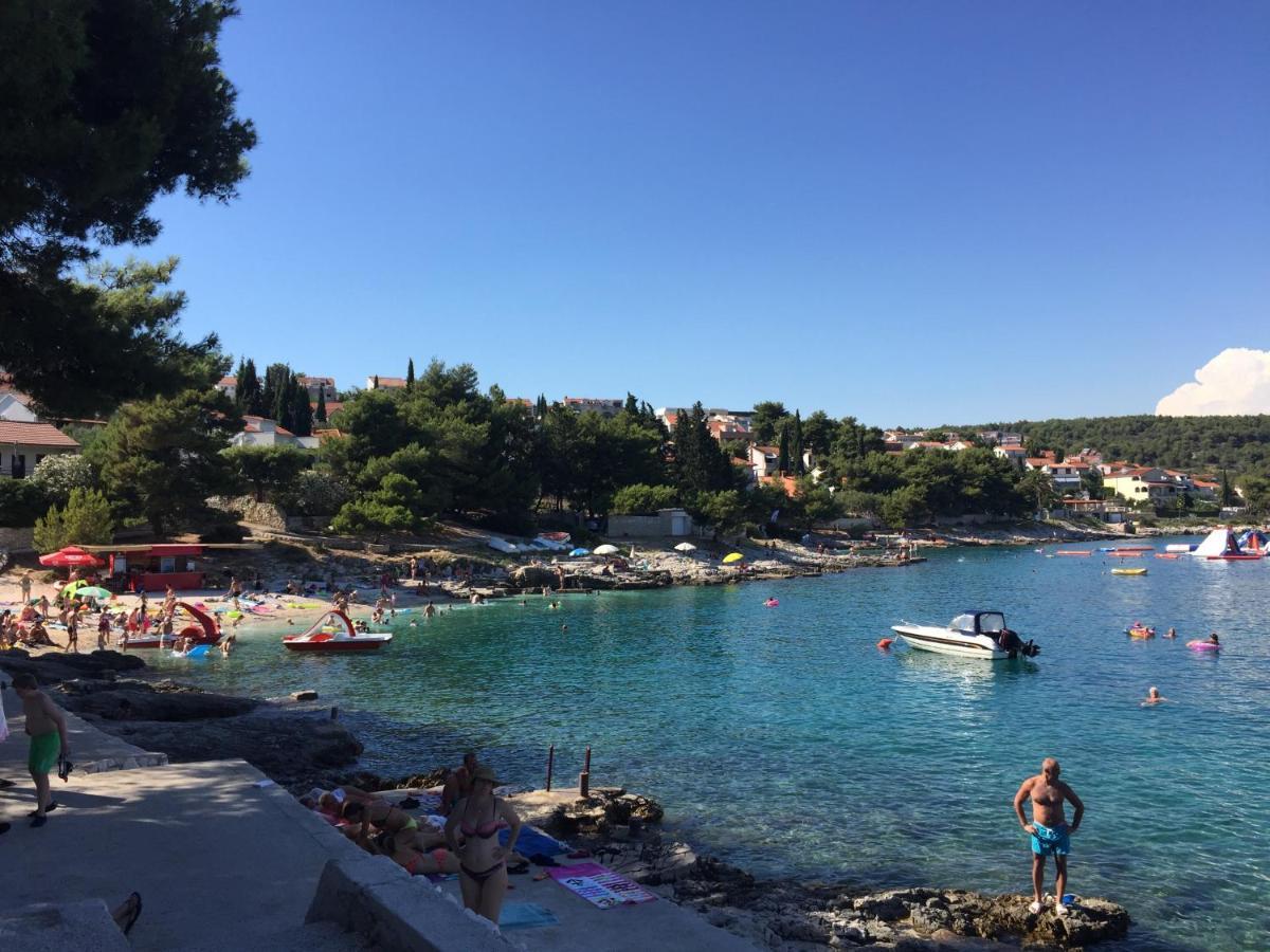 Villa Dani Sea & Pool Apartments Trogir Exteriér fotografie