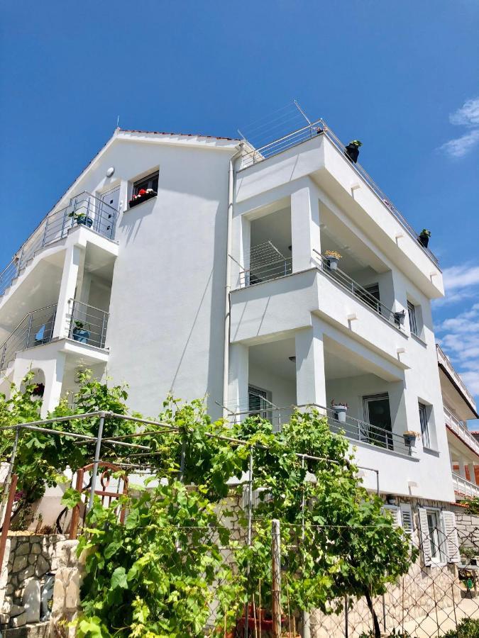 Villa Dani Sea & Pool Apartments Trogir Exteriér fotografie