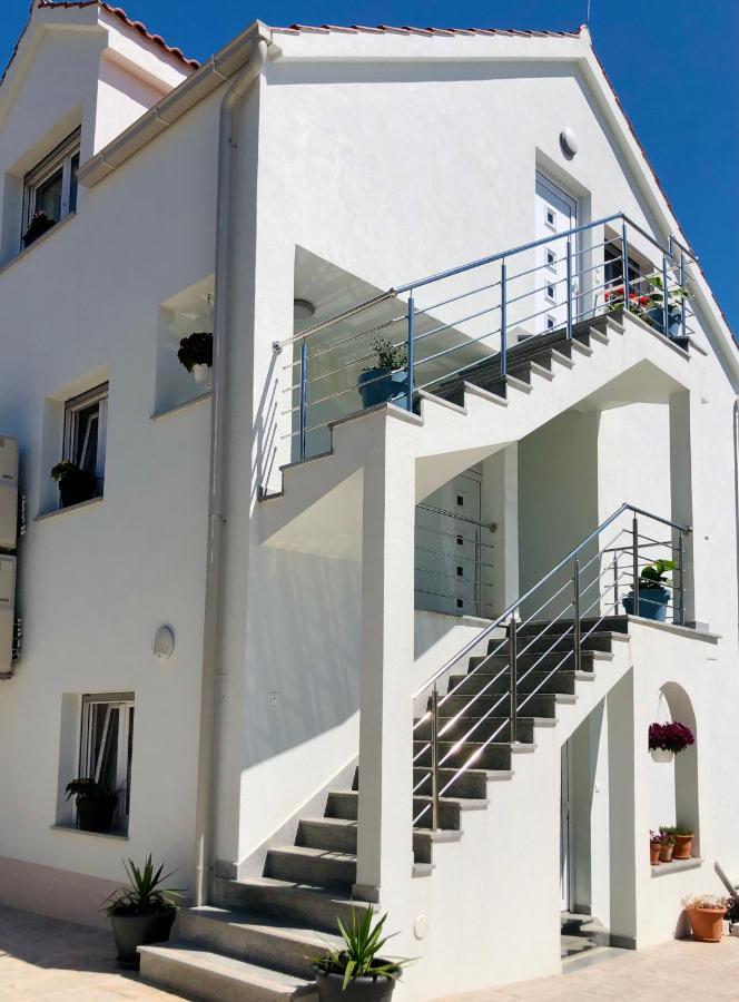 Villa Dani Sea & Pool Apartments Trogir Exteriér fotografie